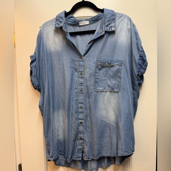Denim Chic Soul Top. Size 2x. - Picture 2 of 4